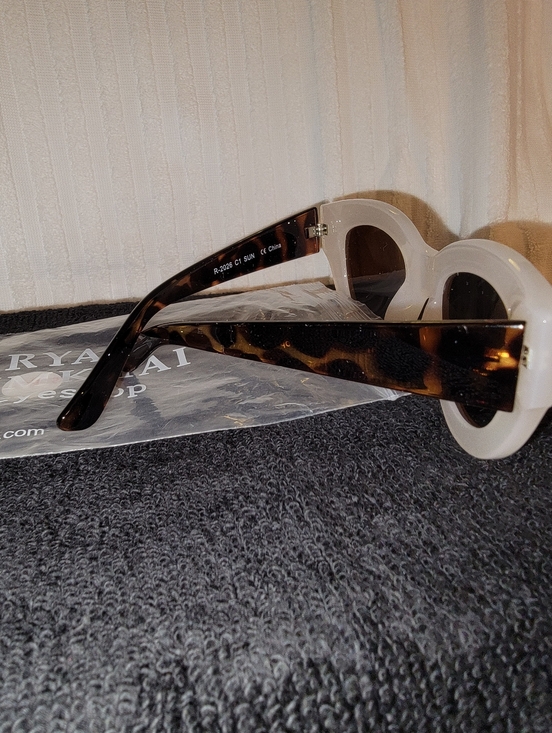 Ryan Simkhai Eyeshop Cream Sunglasses main image 4